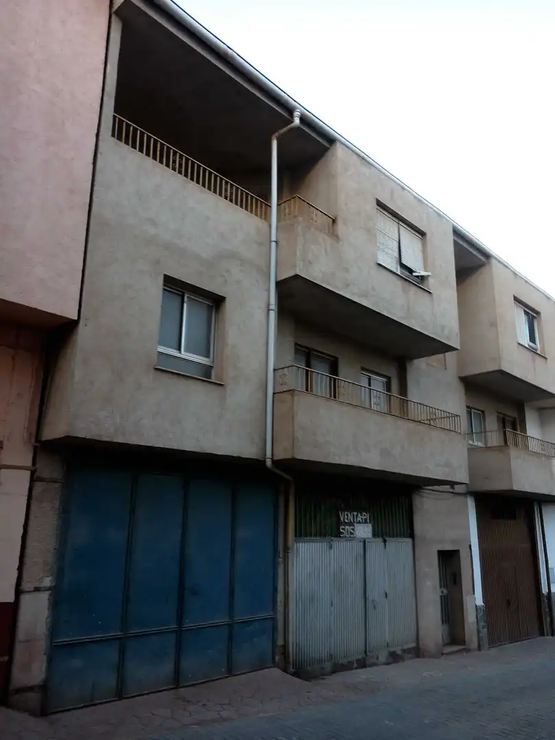 Außenansicht von Wohnung zum Verkauf in Cambil