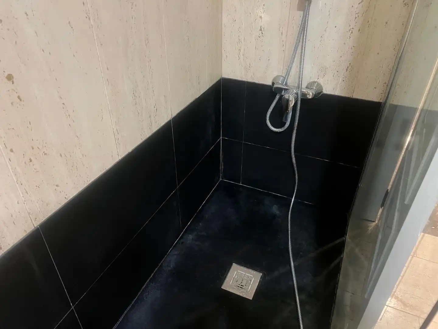 Baño de Piso de alquiler en Tavernes de la Valldigna con Aire acondicionado y Amueblado