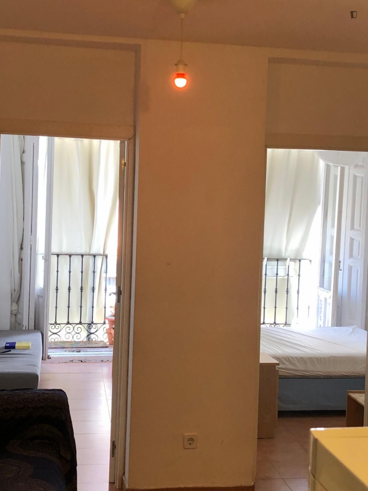 Apartament de lloguer en  Madrid Capital amb Moblat, Forn i Rentadora