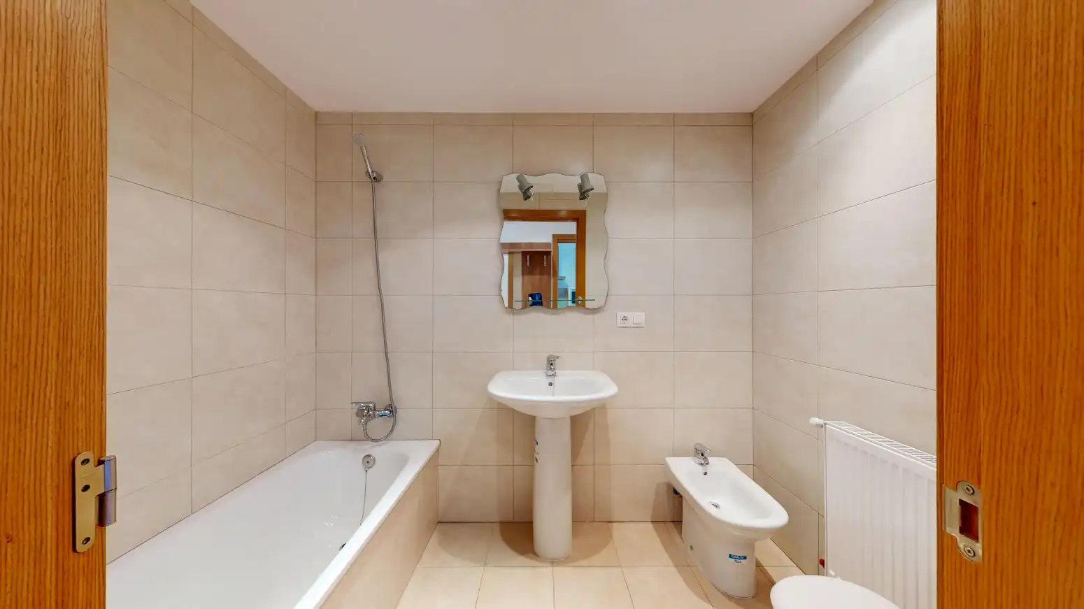 Baño de Piso en venta en Caparroso con Calefacción, Parquet y Trastero