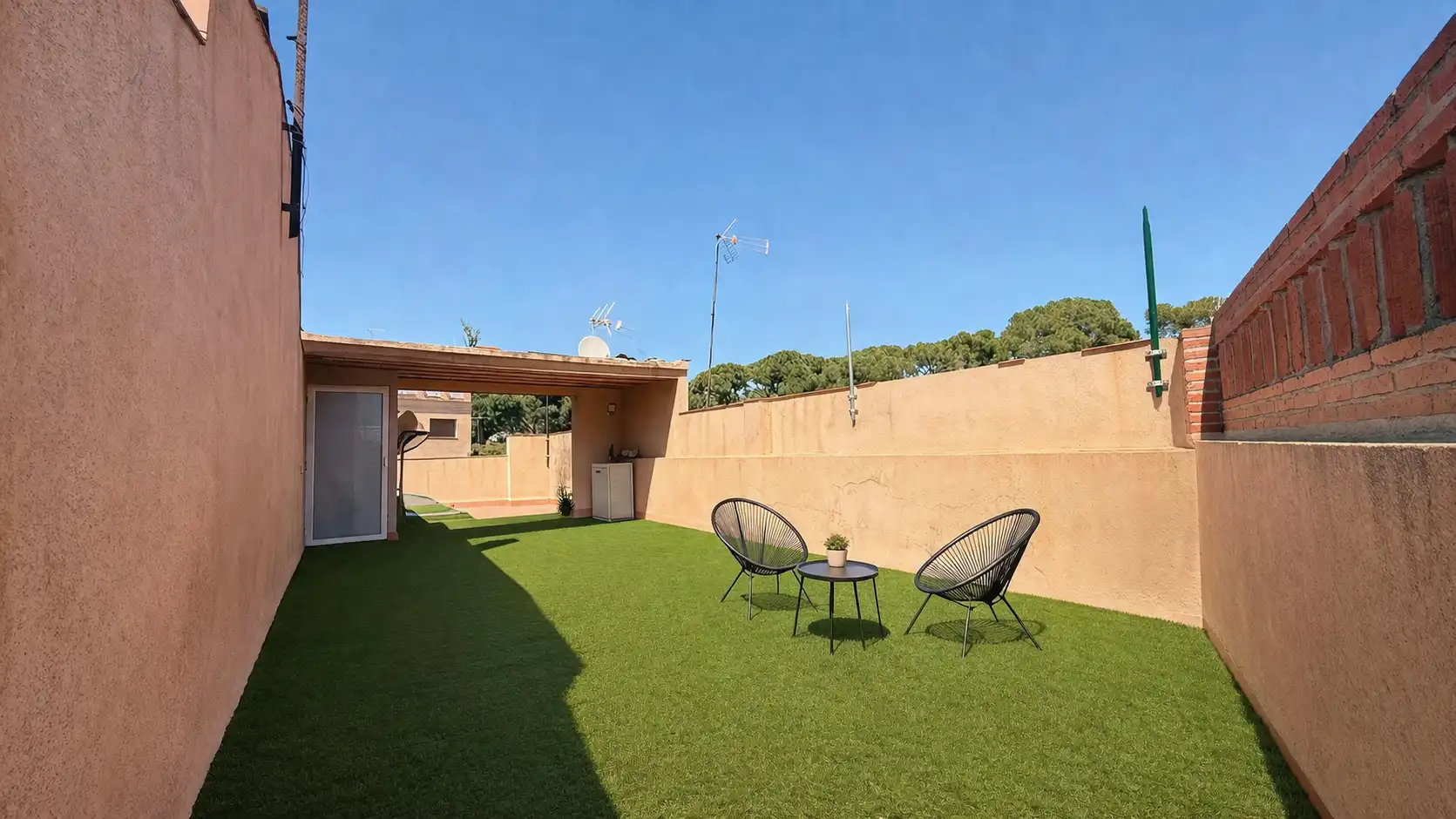 Terrassa de Casa o xalet en venda en Santa Coloma de Cervelló amb Terrassa i Balcó