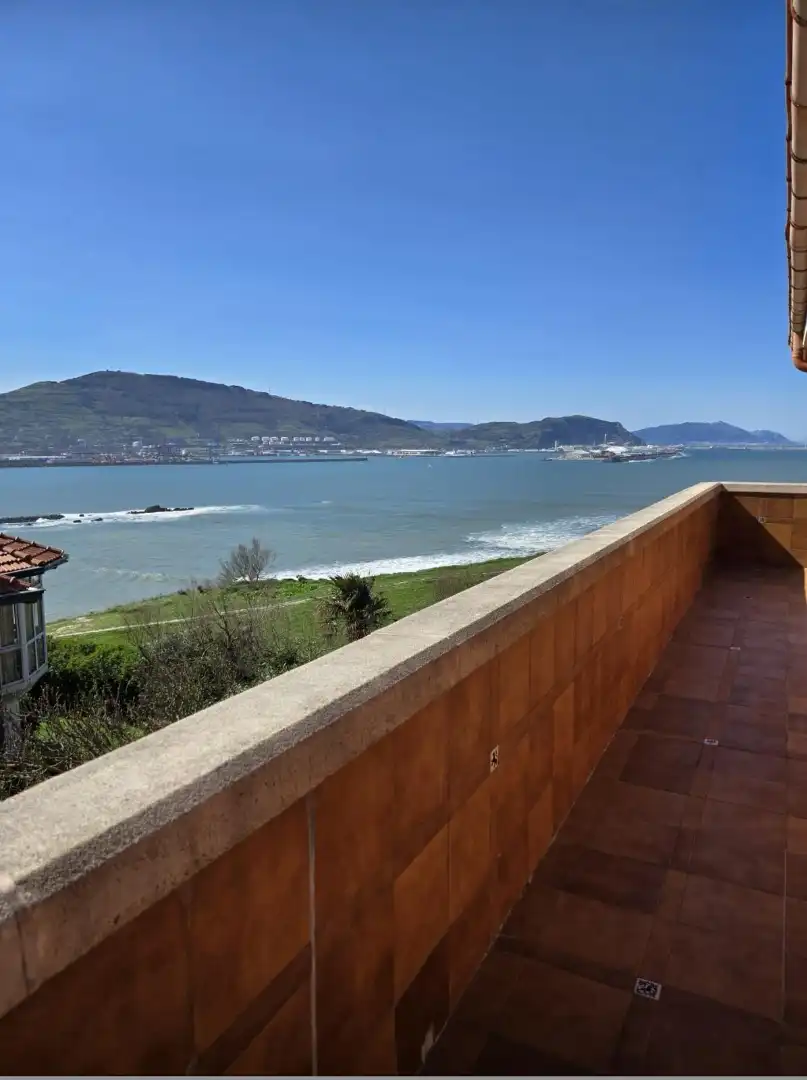 Terrassa de Àtic en venda en Getxo  amb Calefacció, Terrassa i Traster