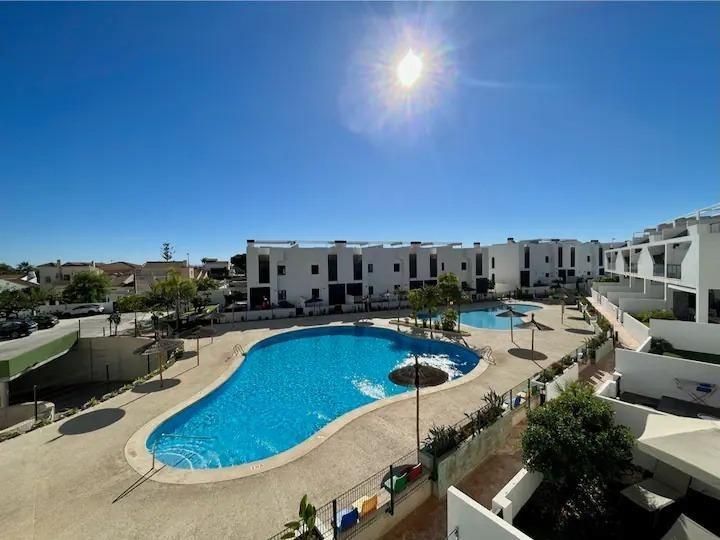 Vista exterior de Apartament en venda en Pilar de la Horadada amb Aire condicionat, Calefacció i Terrassa