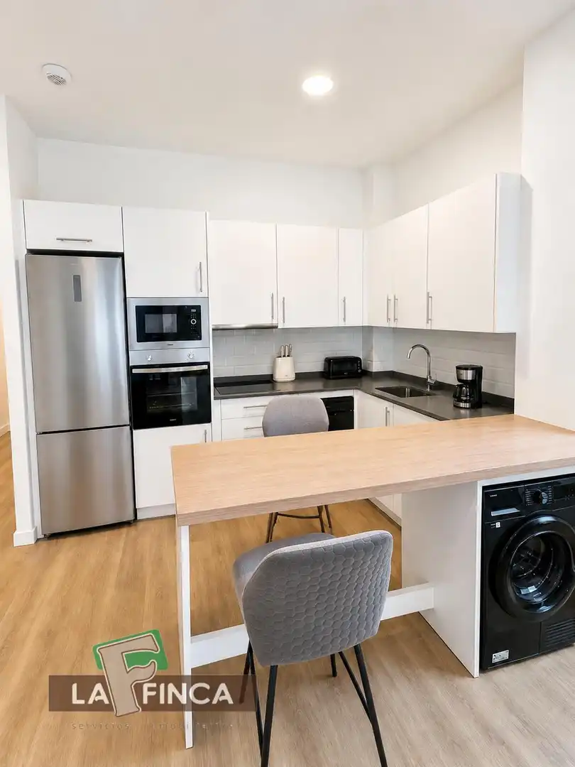 Cocina de Piso en venta en Oviedo  con Calefacción, Parquet y Terraza