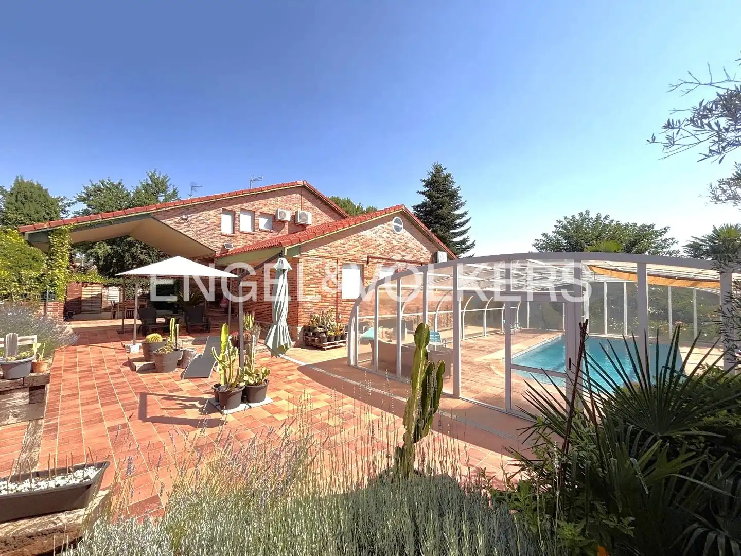 Piscina de Casa o xalet en venda en Galapagar amb Aire condicionat, Calefacció i Jardí privat