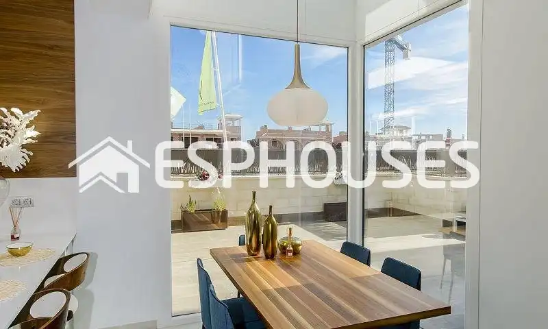 Chalet con terraza en venta en Ciudad Quesada, imagen 4