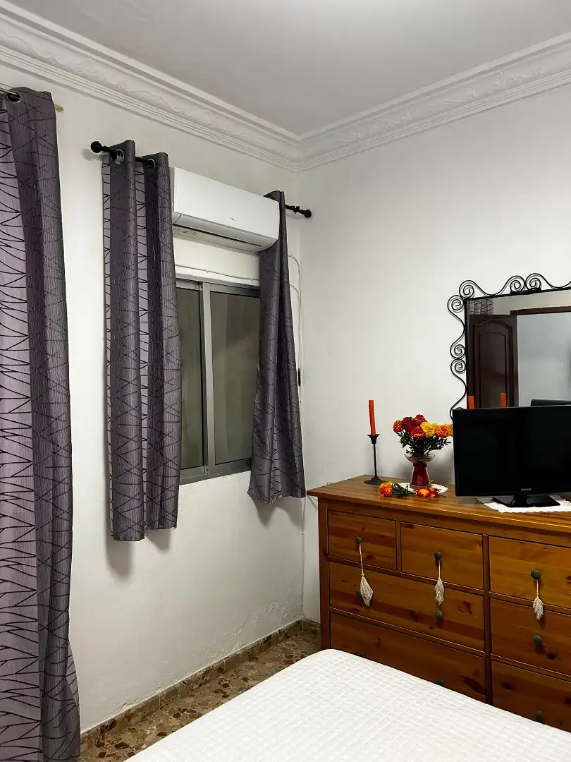 Habitación de Piso en venta en Los Palacios y Villafranca con Balcón