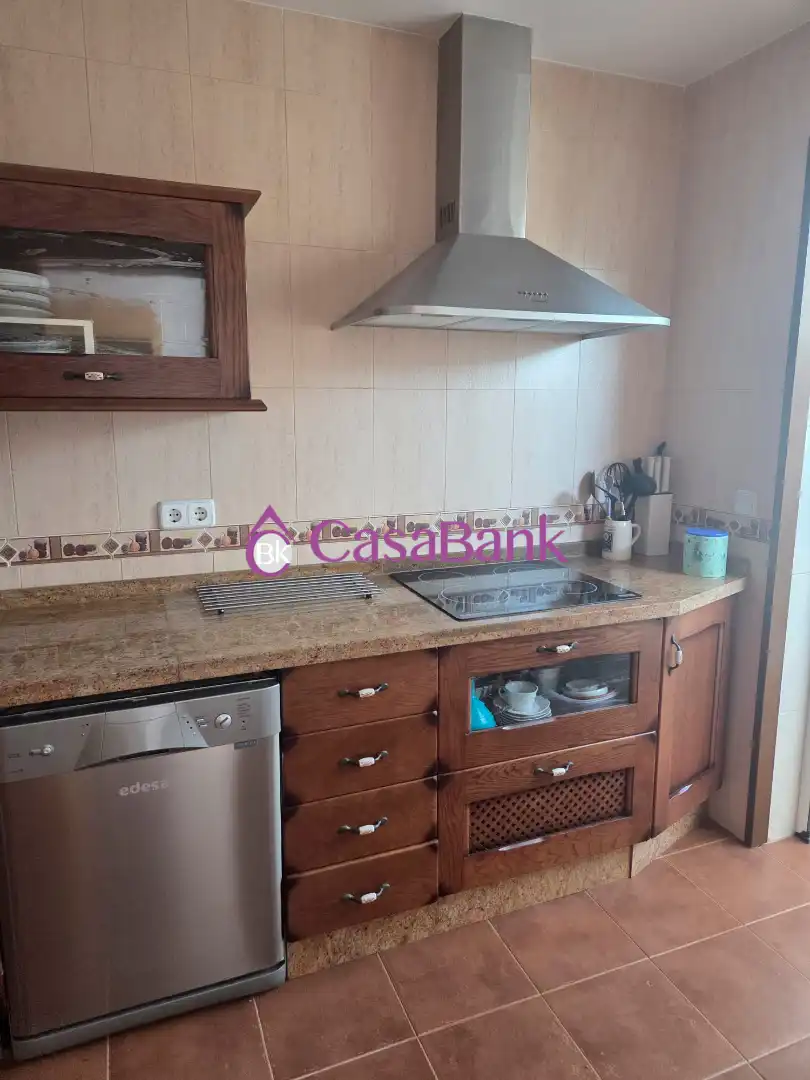 Cuina de Casa o xalet en venda en Córdoba amb Aire condicionat, Jardí privat i Terrassa