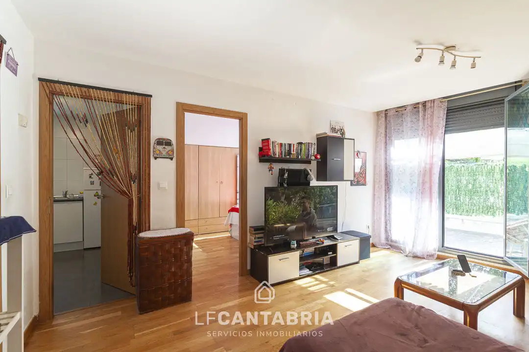 Sala de estar de Piso en venta en Liérganes con Calefacción y Parquet