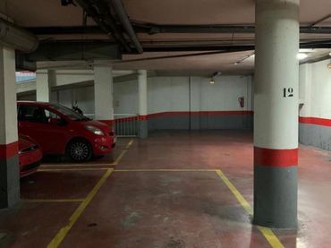 Parking with lift for sale in C/ Madrid