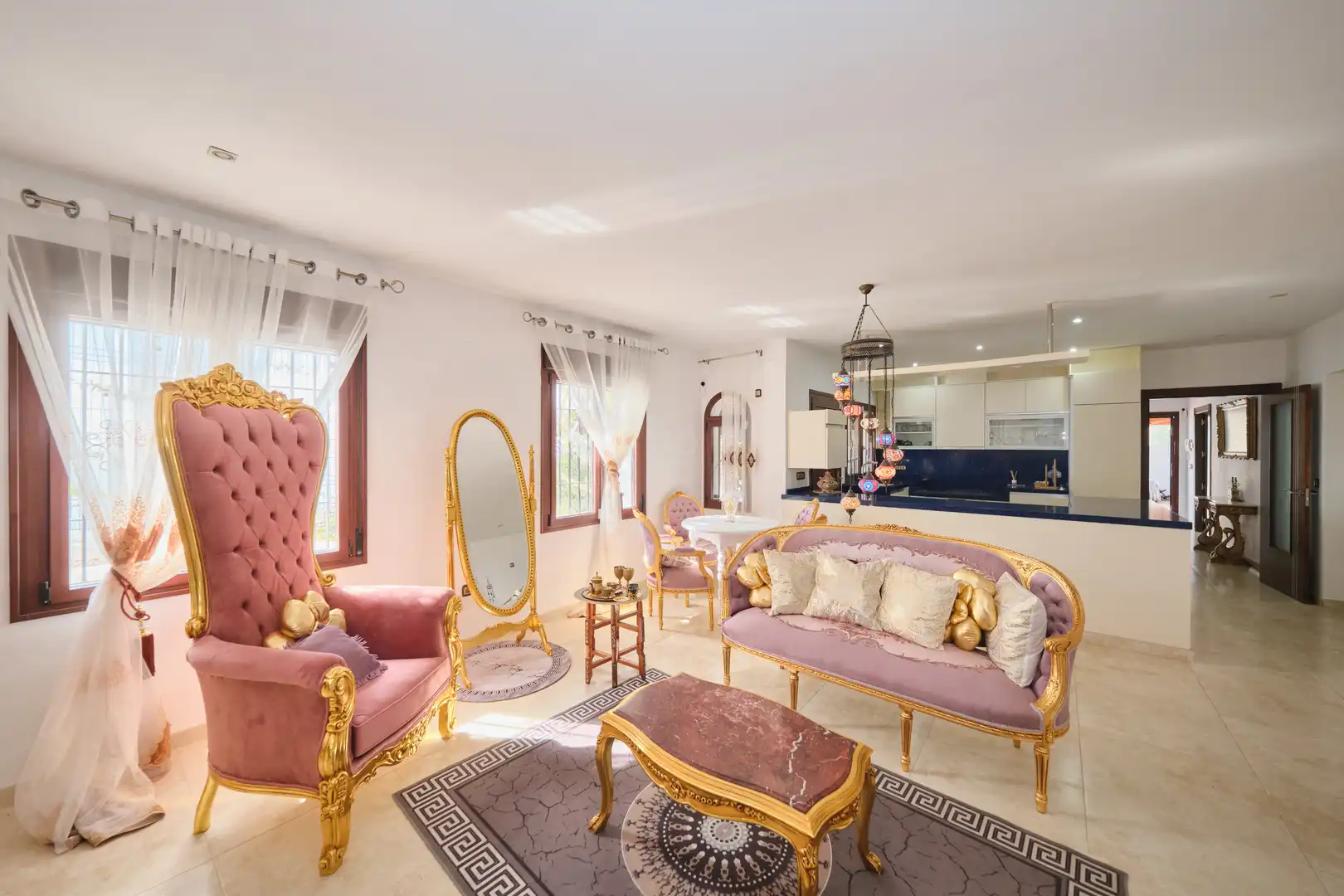 Sala de estar de Casa o chalet en venta en Almuñécar con Aire acondicionado, Terraza y Piscina