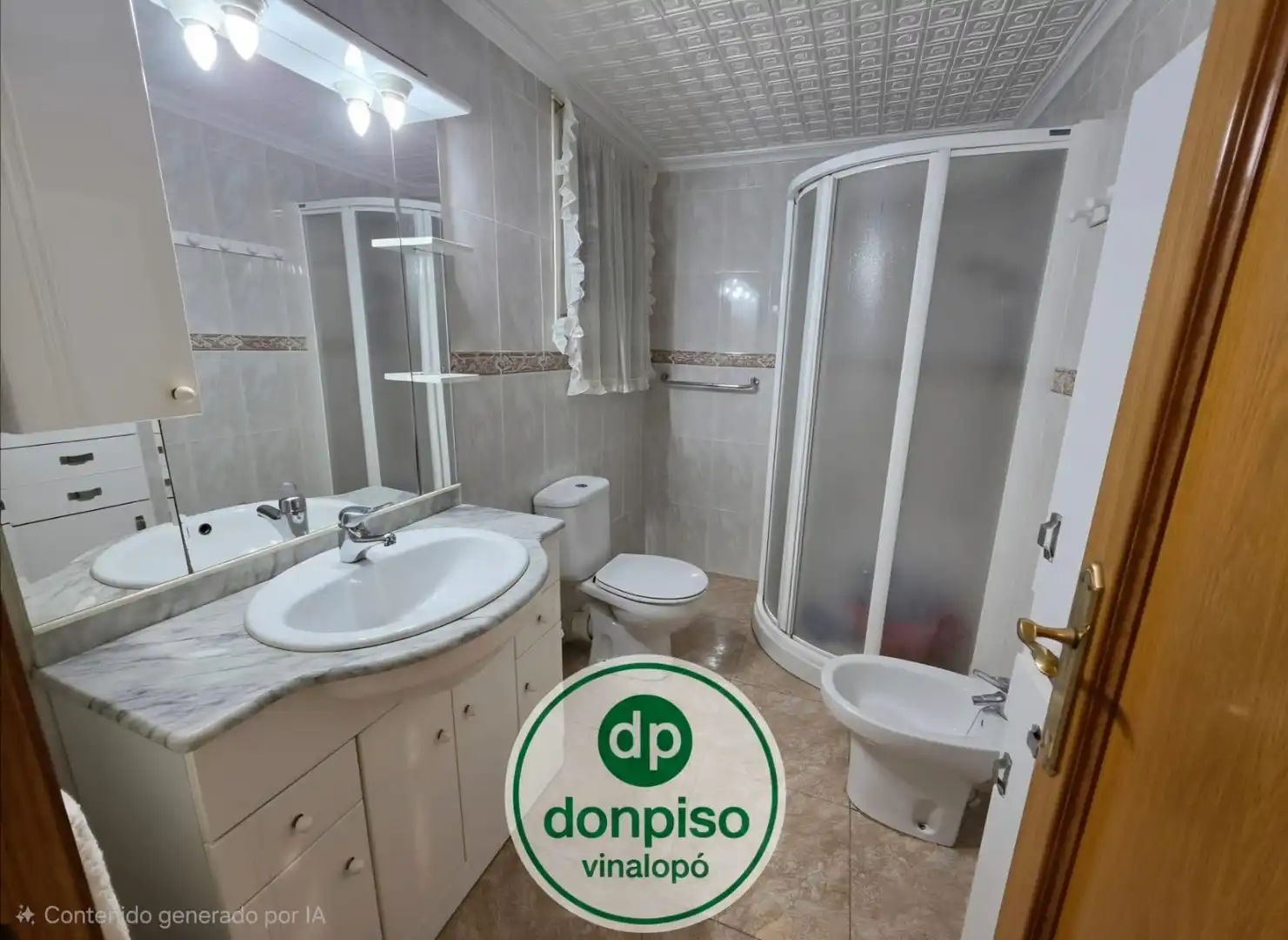 Appartement compact avec terrasse à vendre à Plaza Castelar - Mercado Central, imagen 12