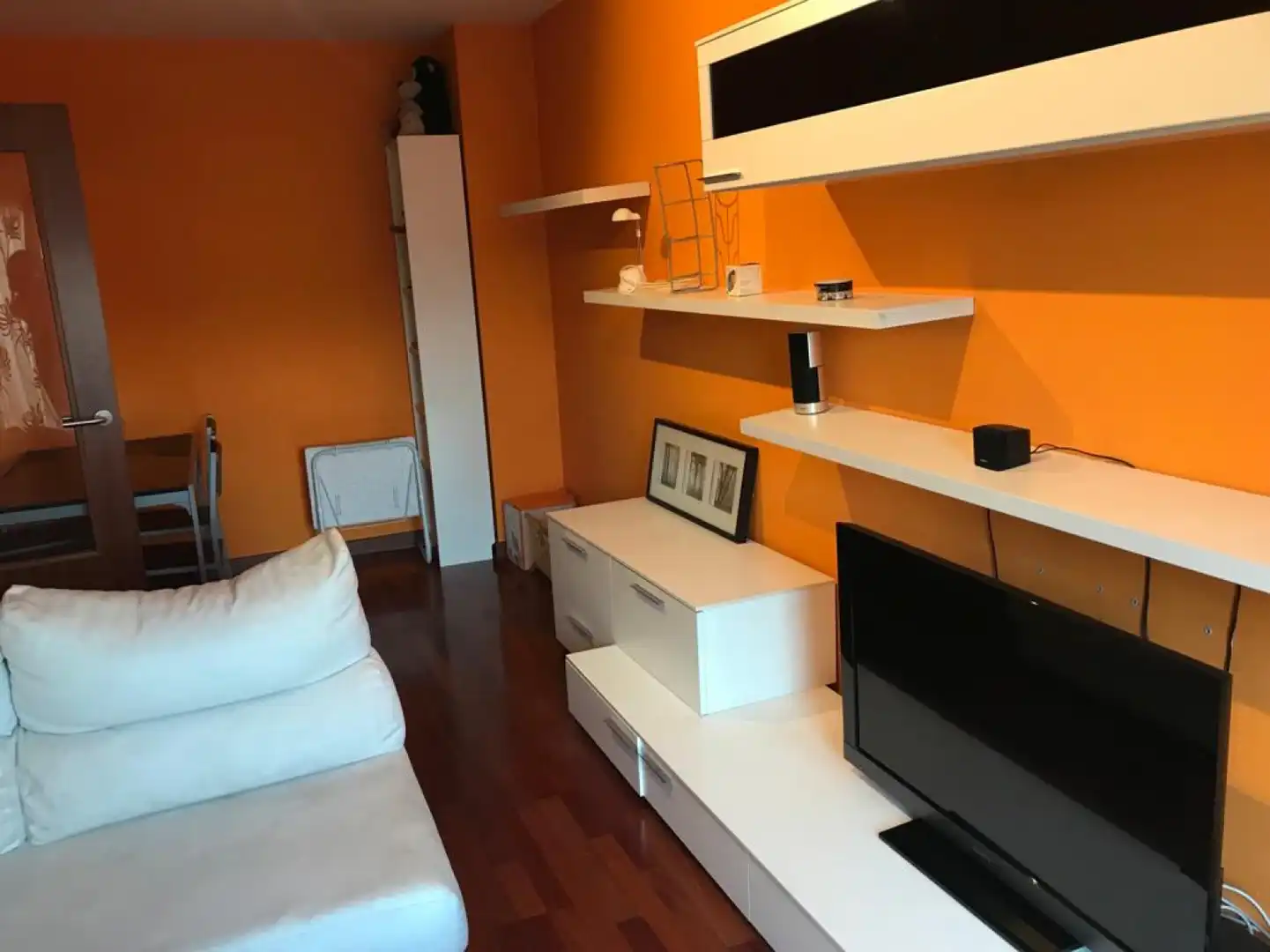 Living room of Flat for sale in Torrelavega   with Heating, Private garden and Storage room