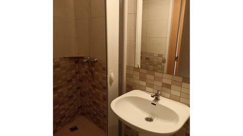 Foto 4 de Casa adosada en venta en Olot, Girona