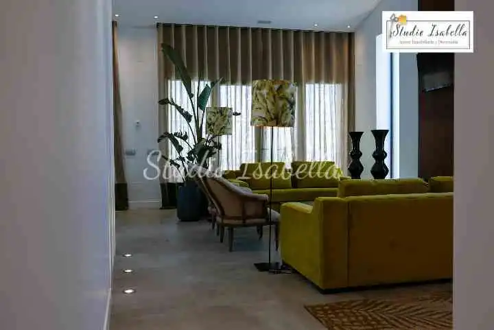 Sala d'estar de Casa o xalet en venda en Cobisa amb Aire condicionat, Calefacció i Jardí privat