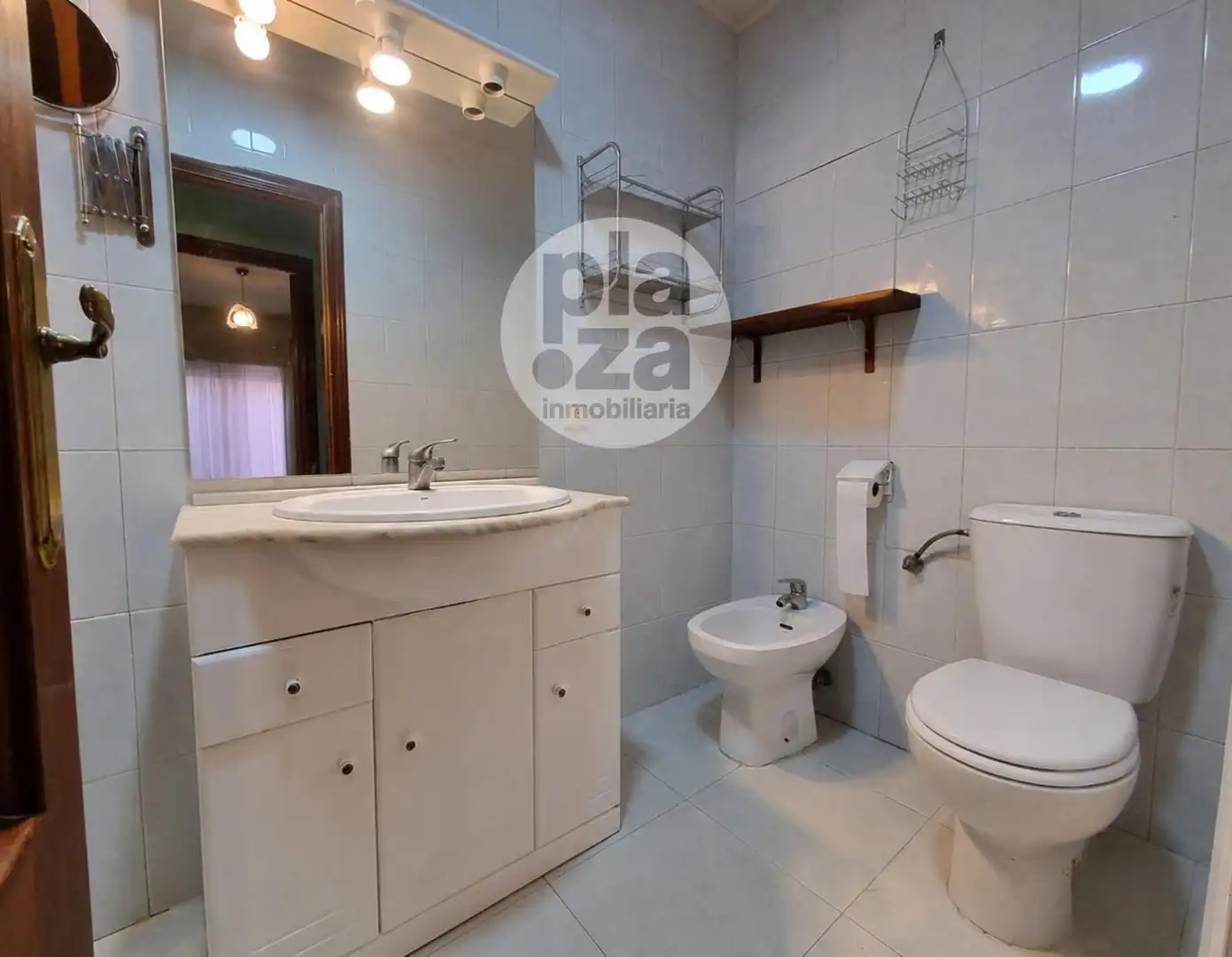 Baño de Piso en venta en San Mamés de Burgos con Calefacción y Trastero