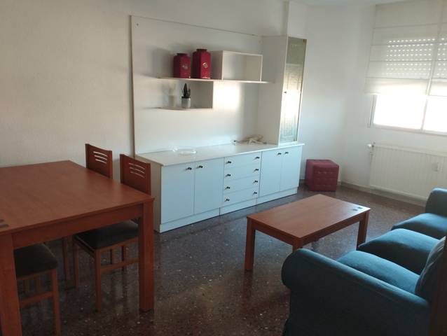 Apartamento en Alquiler en Calle de Marceliano Isábal en Paseo Independencia