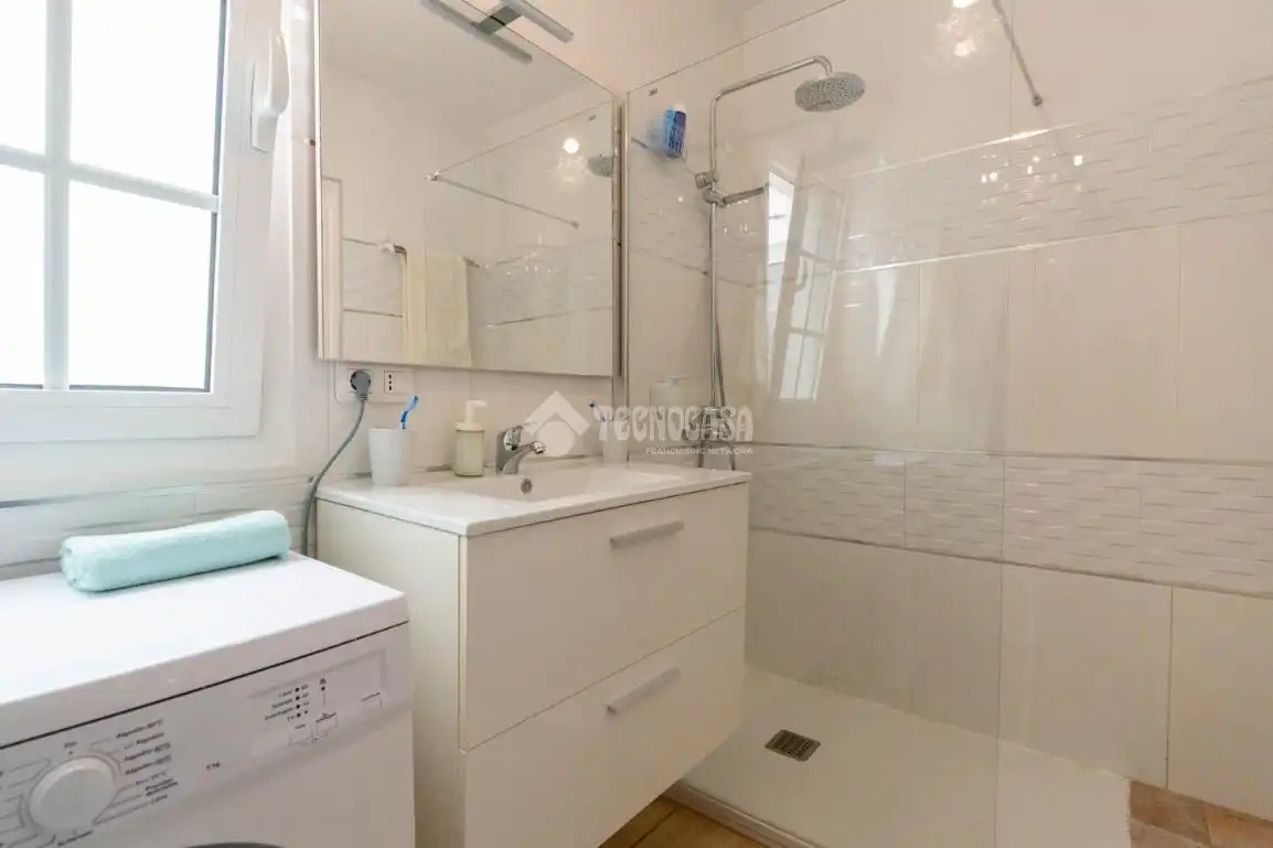Baño de Piso en venta en Granadilla de Abona con Aire acondicionado, Trastero y Balcón