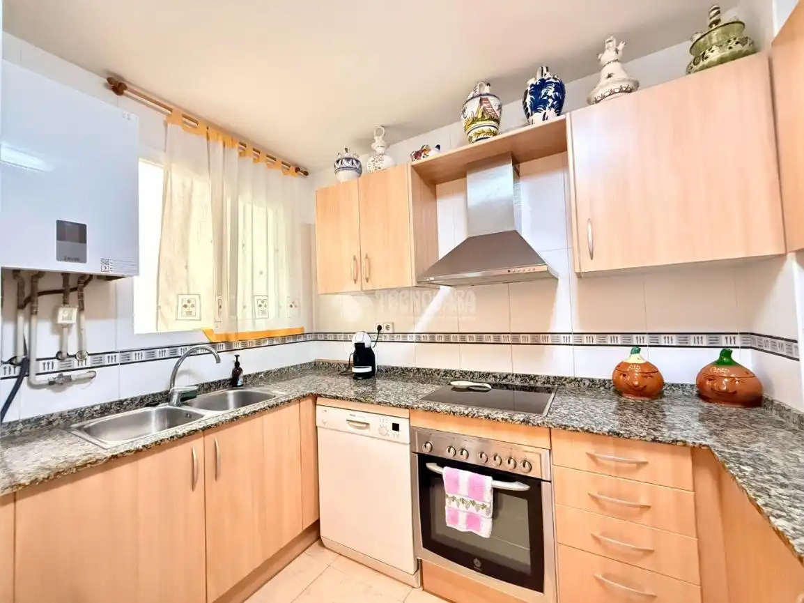 Cocina de Piso en venta en Sant Pere de Ribes con Calefacción, Amueblado y Balcón