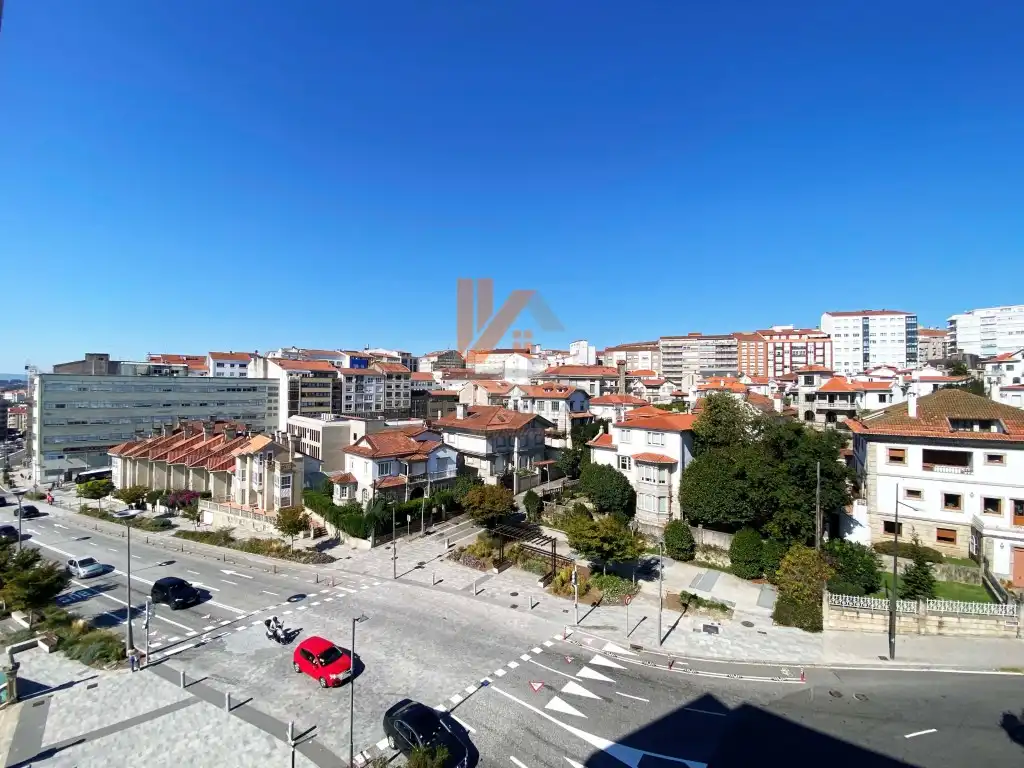 Vista exterior de Pis en venda en Ensanche - Sar