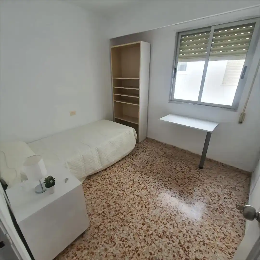 Dormitori de Pis en venda en Alzira amb Aire condicionat, Moblat i Forn