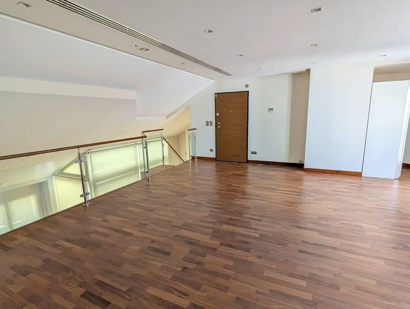 Àtic de lloguer en Alicante / Alacant amb Calefacció, Parquet i Terrassa
