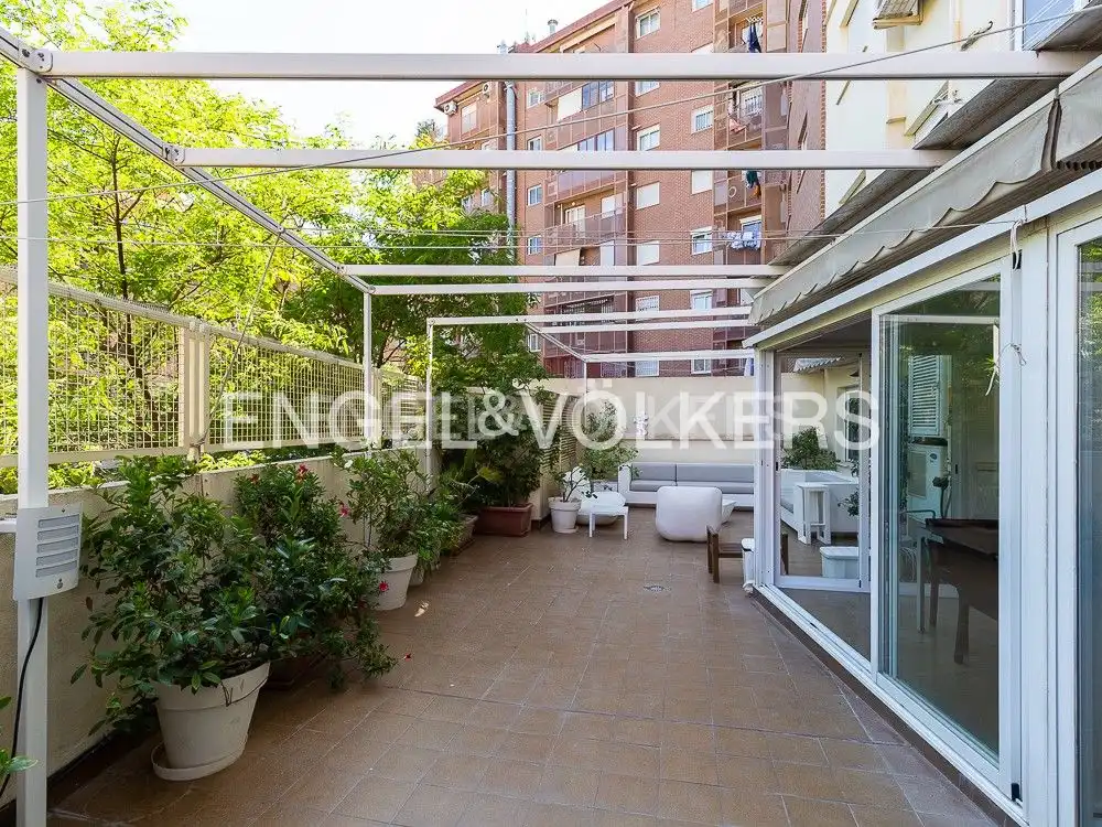 Terrassa de Pis de lloguer en Valencia amb Aire condicionat, Calefacció i Parquet