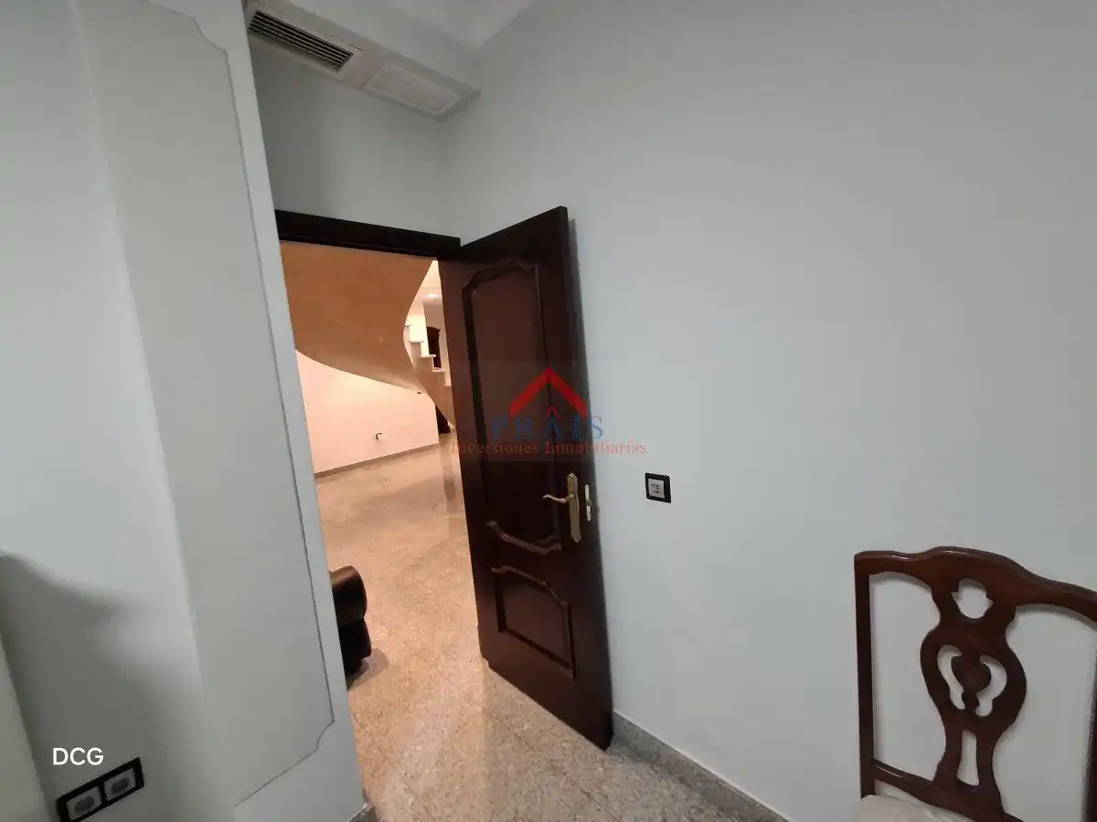 Casa o chalet de alquiler en Utrera con Calefacción, Piscina y Amueblado