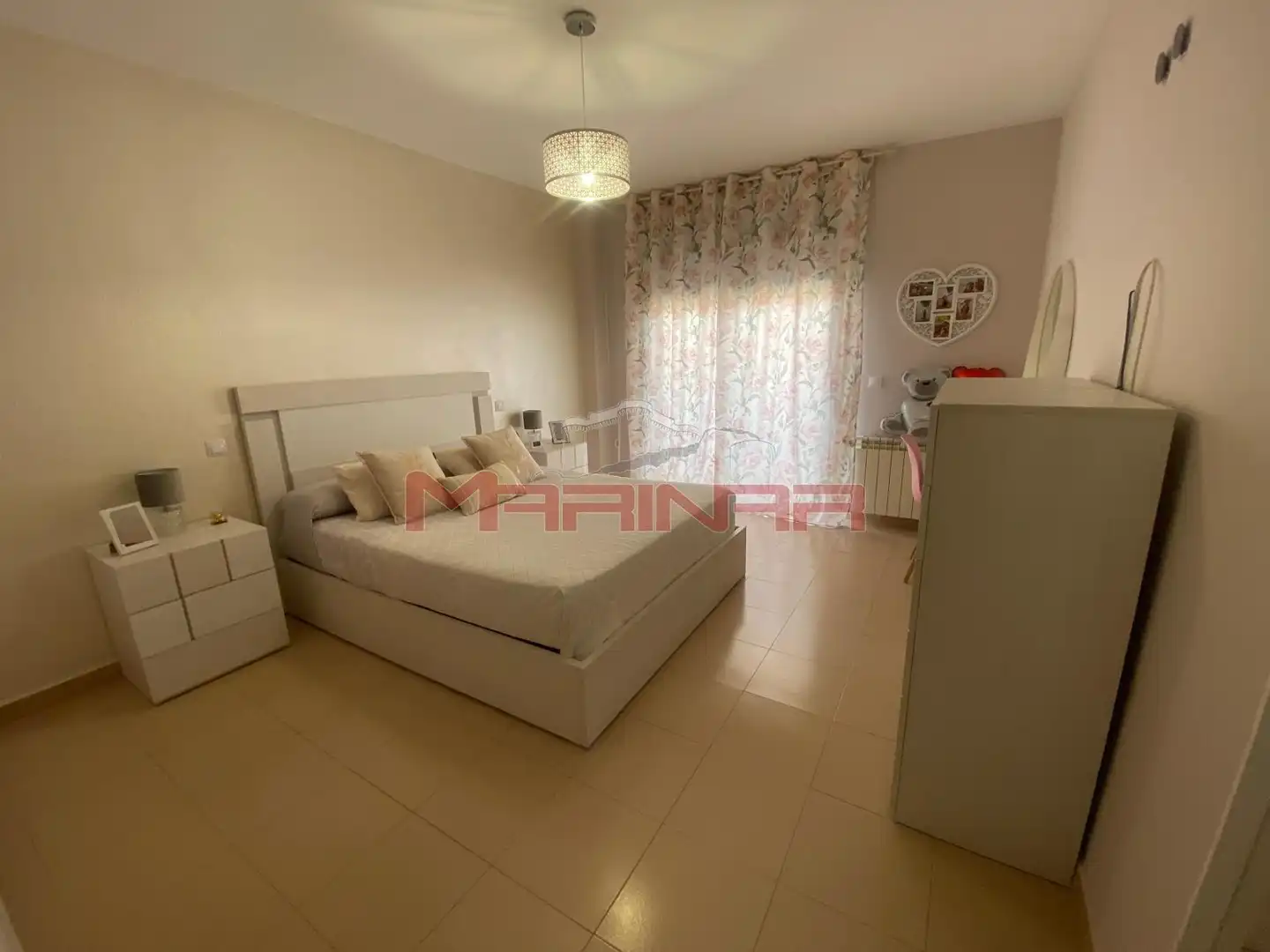 Habitación de Casa adosada en venta en Seseña con Calefacción, Jardín privado y Terraza