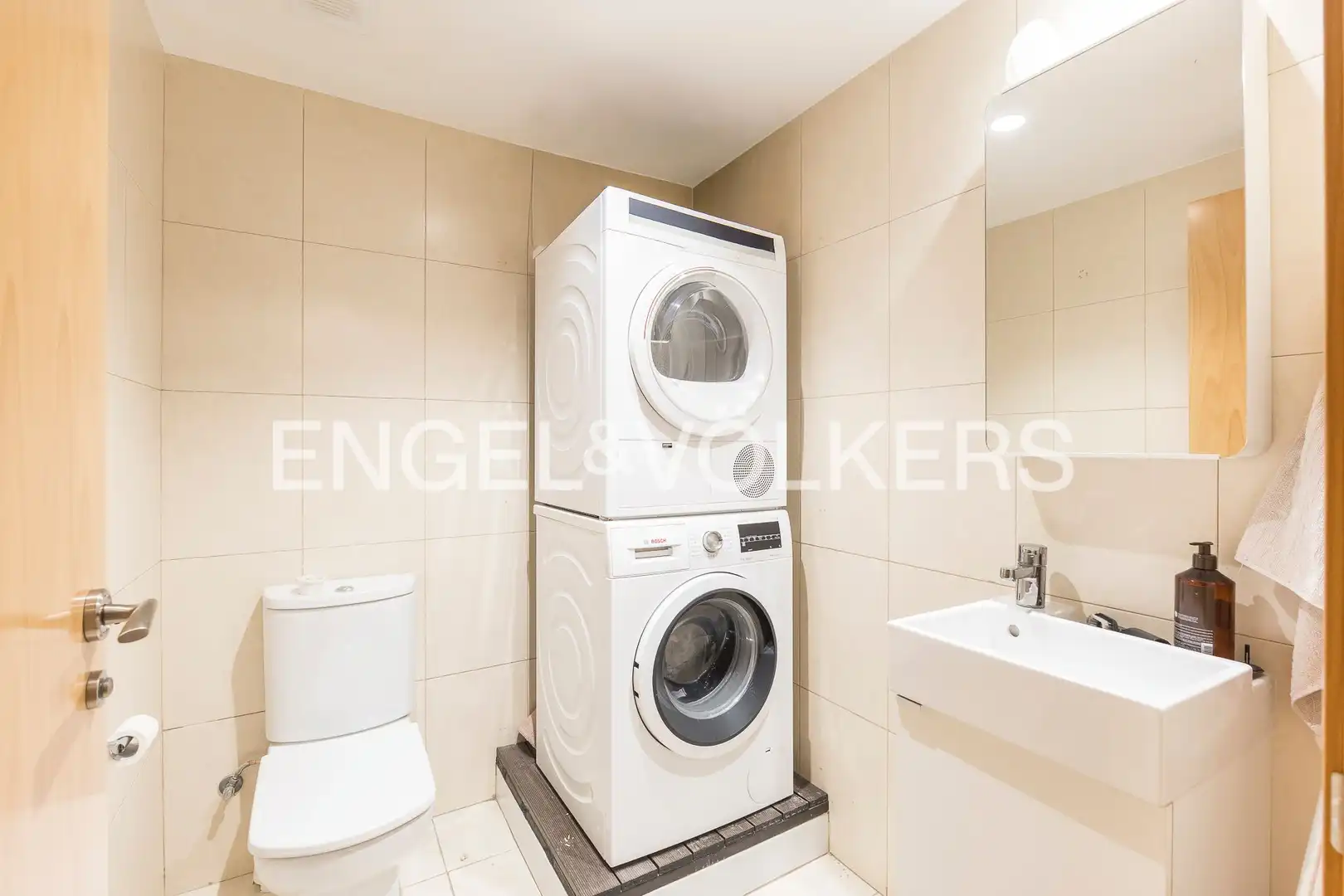 Bathroom of Flat for sale in Barcelona  with Air Conditioner, Heating and Parquet flooring
