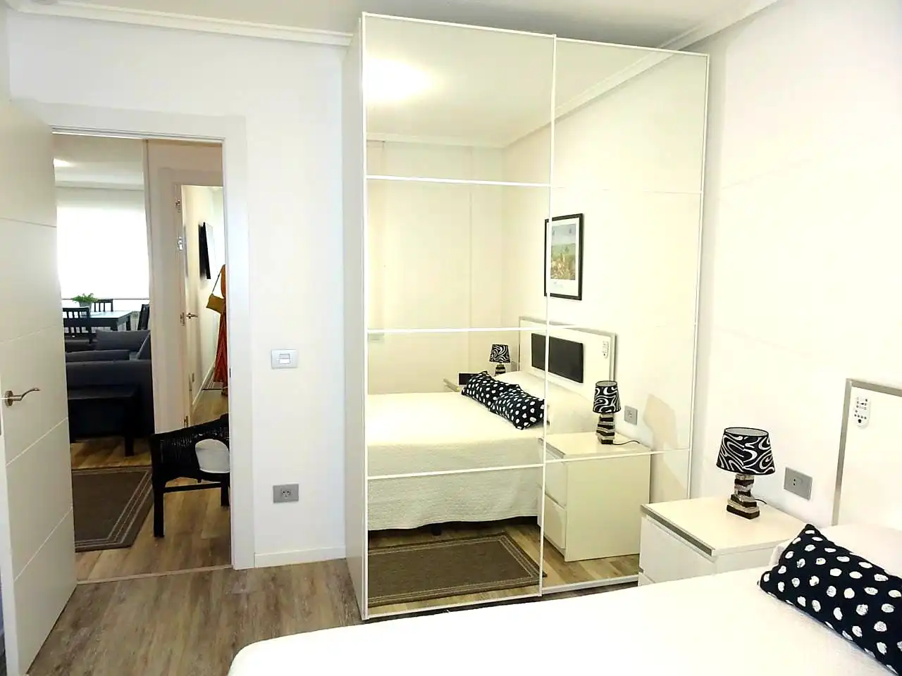 Bedroom of Flat for rent in Gijón   with Heating, Parquet flooring and Furnished