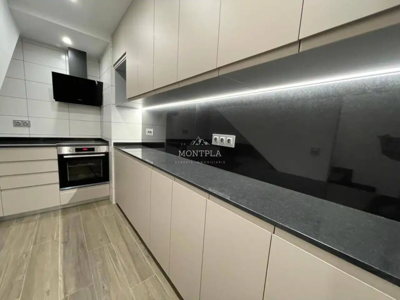 Cocina de Piso en venta en La Massana con Calefacción y Terraza