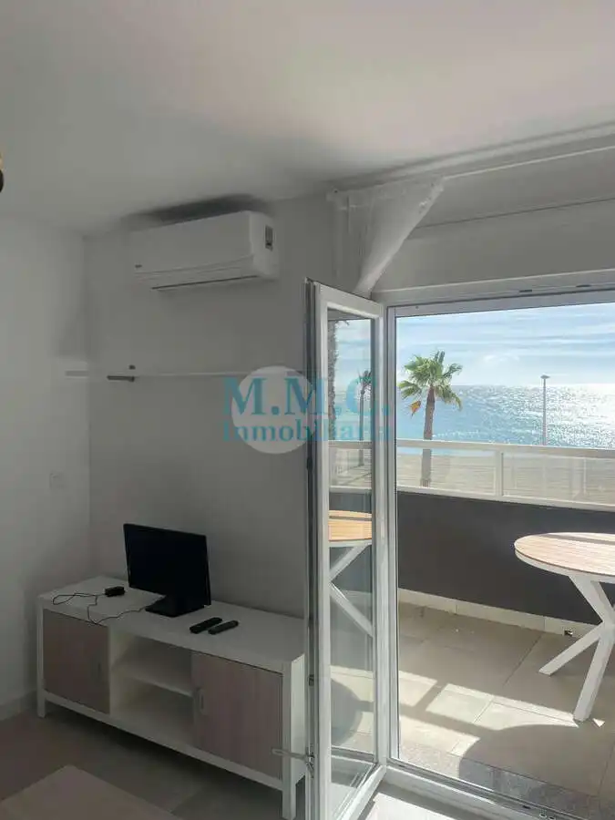 Wohnung zur Miete in Roquetas de Mar mit Klimaanlage, Terrasse und Möbliert