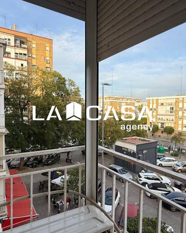 Piso en Venta en Calle PLAYA DE ROTA en El Torrejón - El Cerezo
