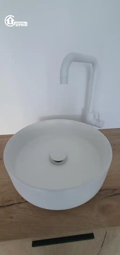 Badezimmer von Wohnung zur Miete in Madrid mit Klimaanlage und Heizung
