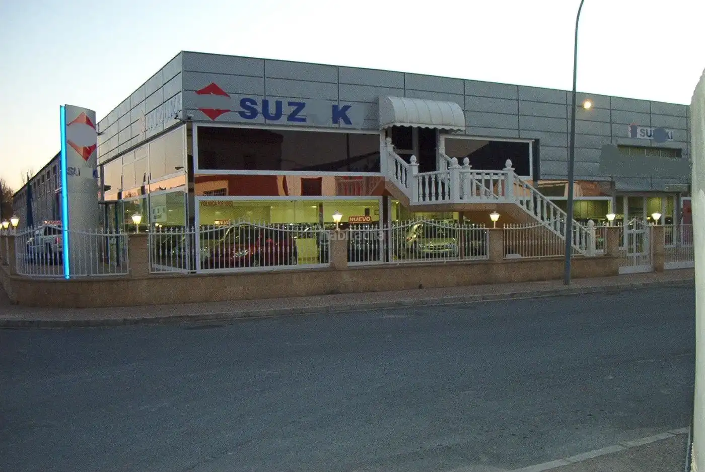 Industrial building for sale in Calle N.19 10
