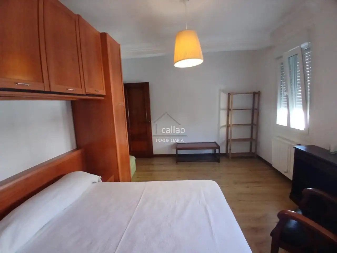 Habitación de Piso de alquiler en Ferrol con Calefacción y Amueblado