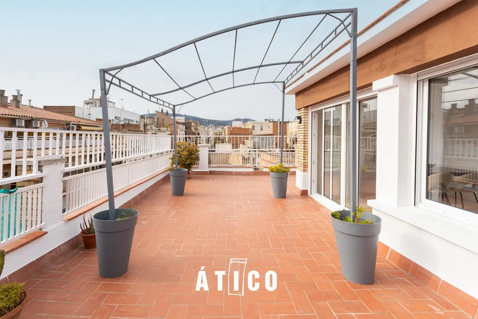 Terraza de Ático en venta en  Barcelona Capital con Aire acondicionado, Calefacción y Parquet