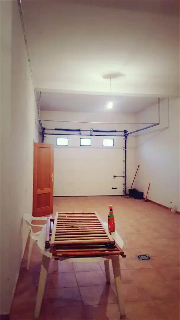 Casa adosada en venda en Baza amb Forn, Rentadora i Microones
