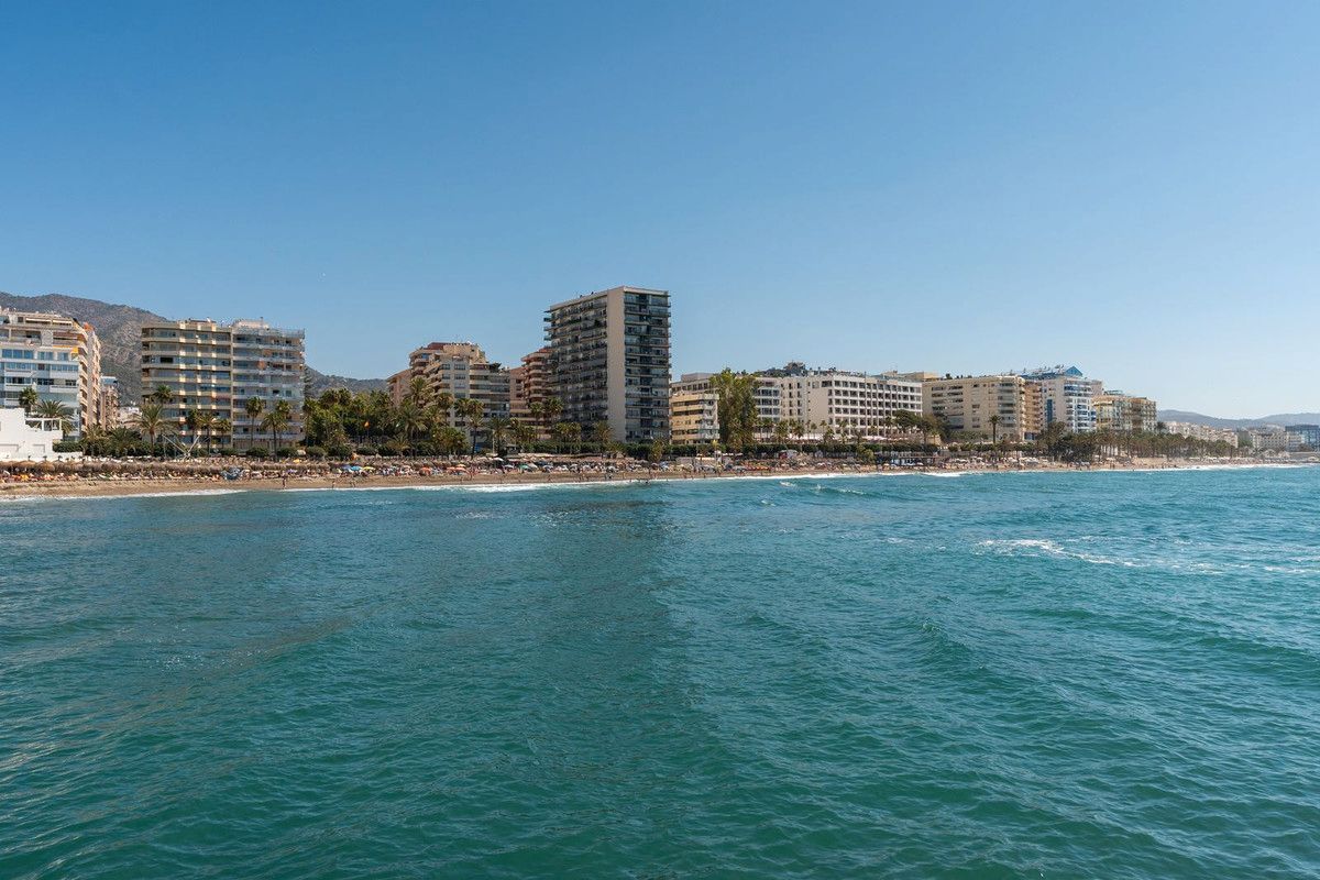 Exterior view of Flat for sale in Marbella  with Air Conditioner, Terrace and Washing machine