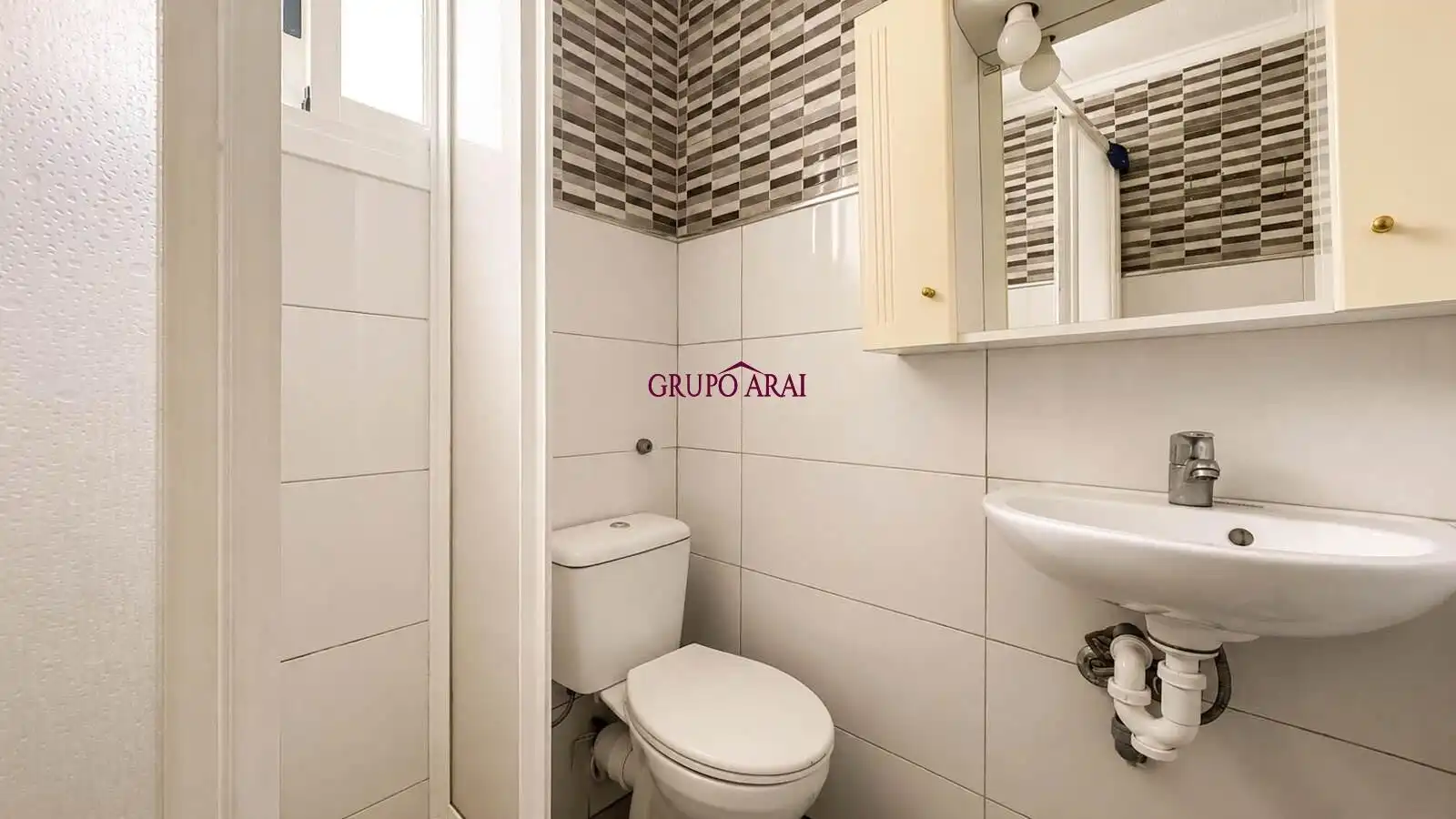 Bathroom of Flat for sale in Elche / Elx  with Balcony