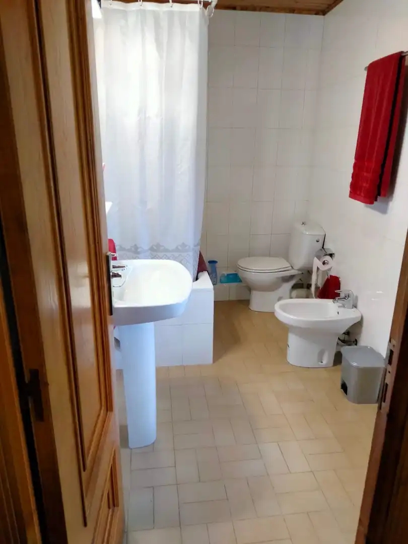 Bany de Casa o xalet en venda en Becerreá amb Moblat