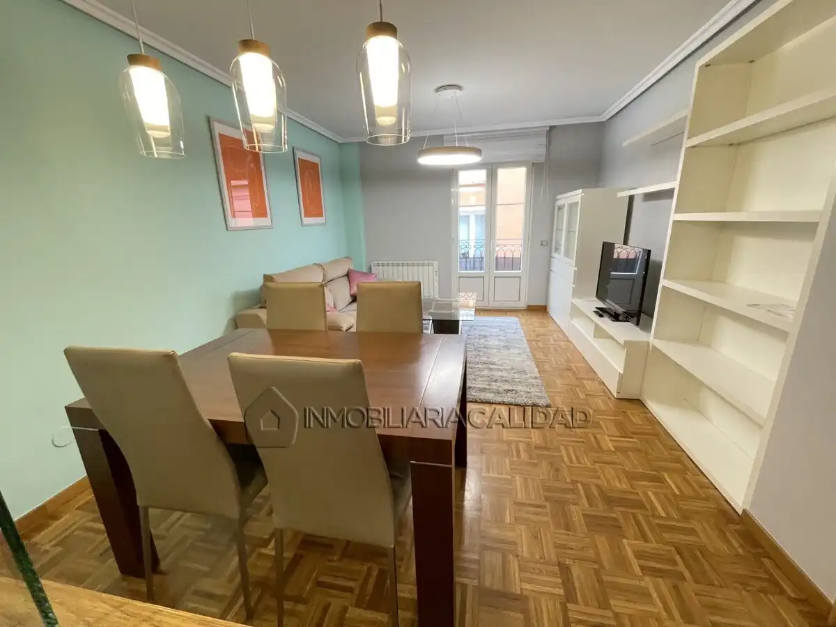 Sala d'estar de Pis en venda en Burgos amb Calefacció