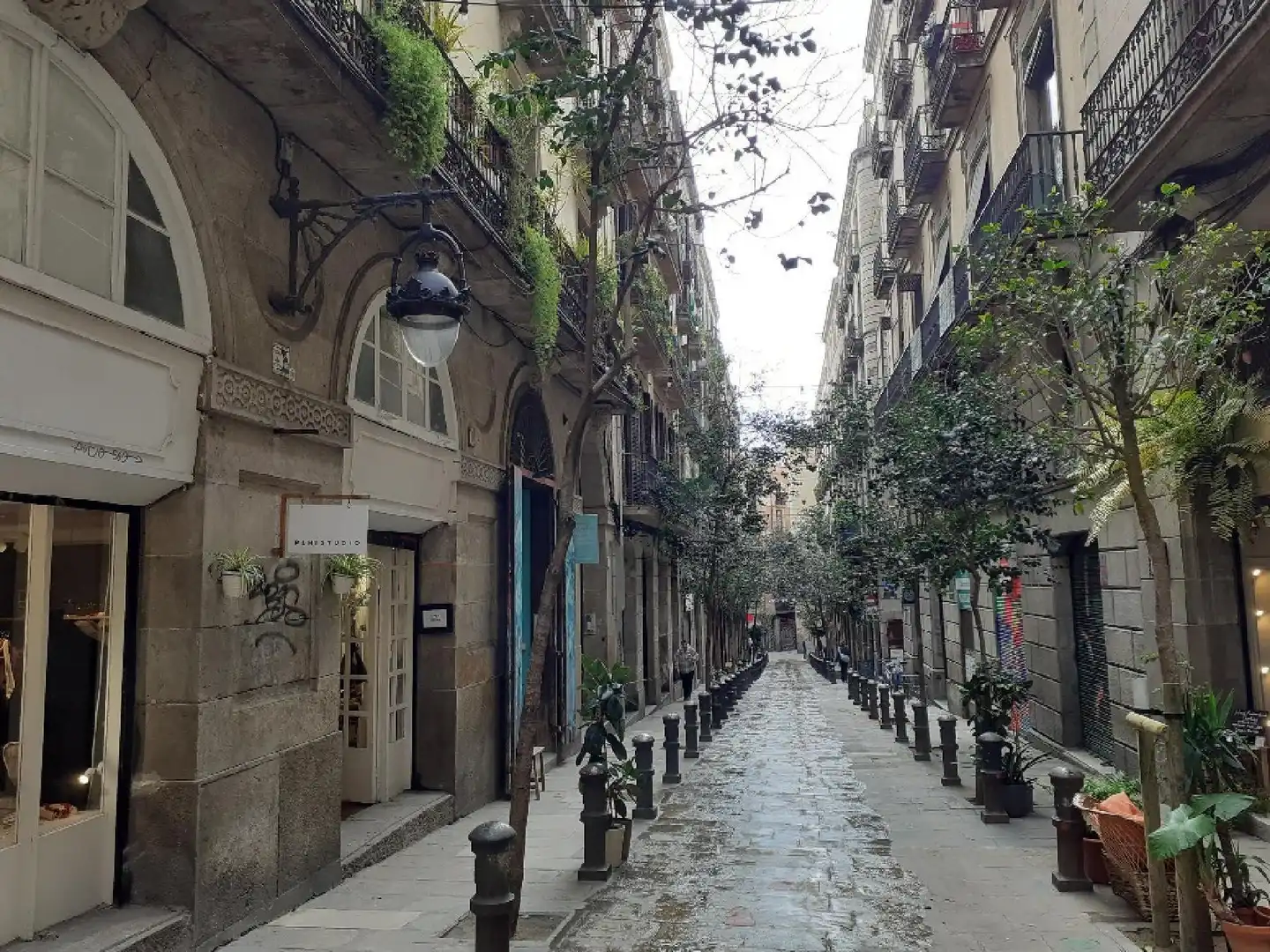 Außenansicht von Wohnung zum Verkauf in Barcelona