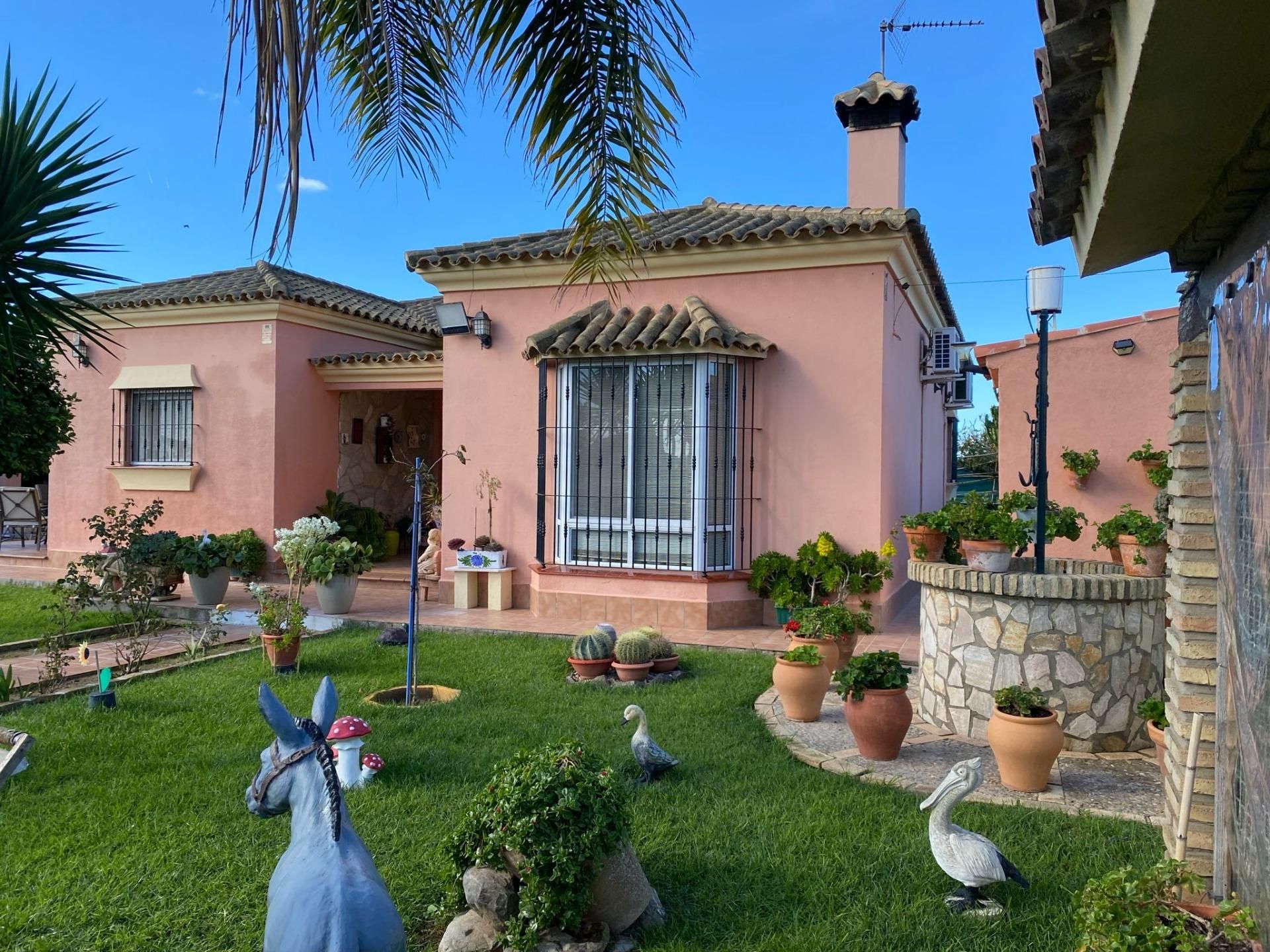 Jardí de Casa o xalet en venda en Chiclana de la Frontera amb Aire condicionat i Traster
