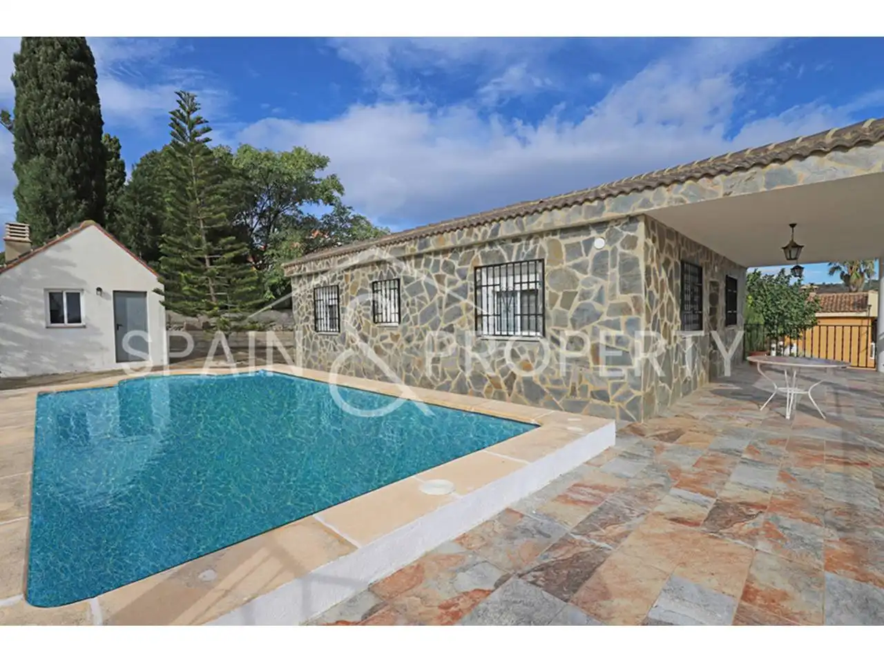 Detached house with pool for sale in Montroi / Montroy, imagen 3