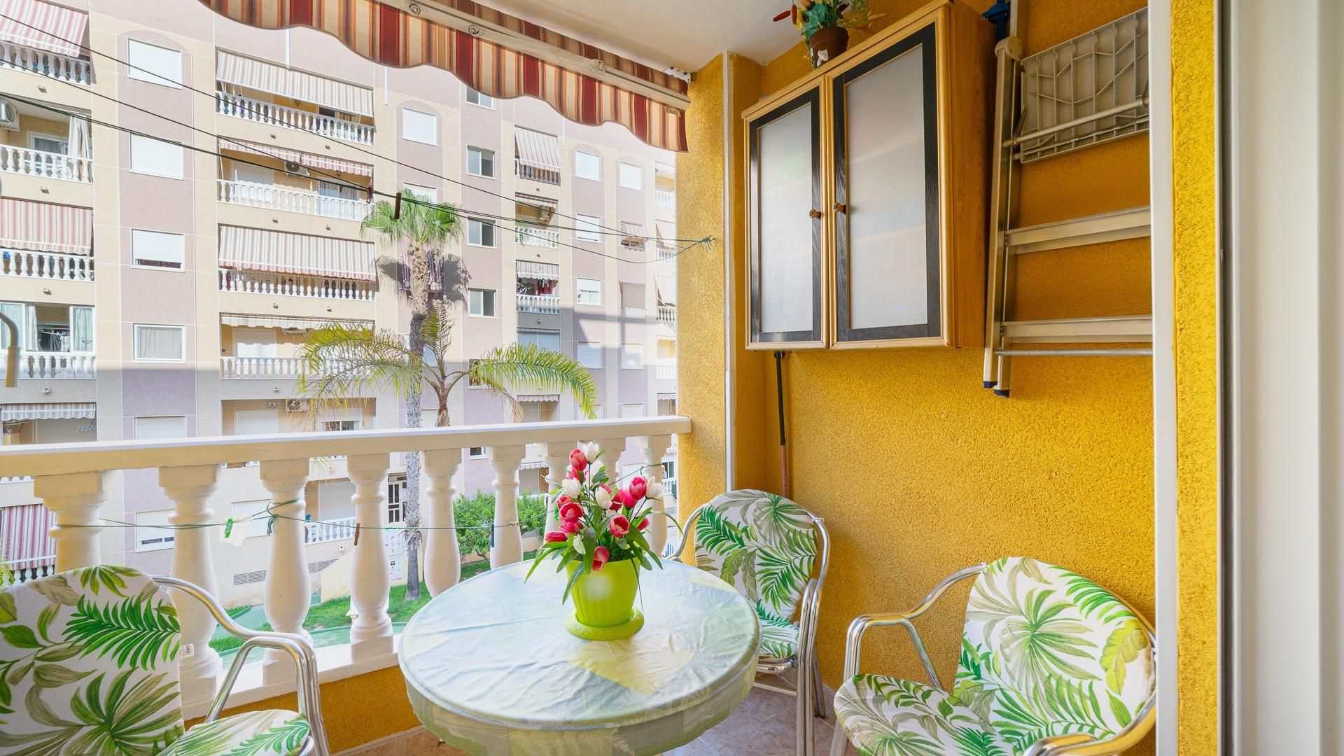 Terrassa de Apartament en venda en Torrevieja amb Balcó