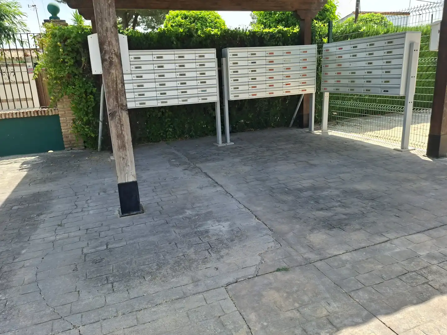 Parking of Houses for sale in Espartinas  with Air Conditioner, Heating and Private garden