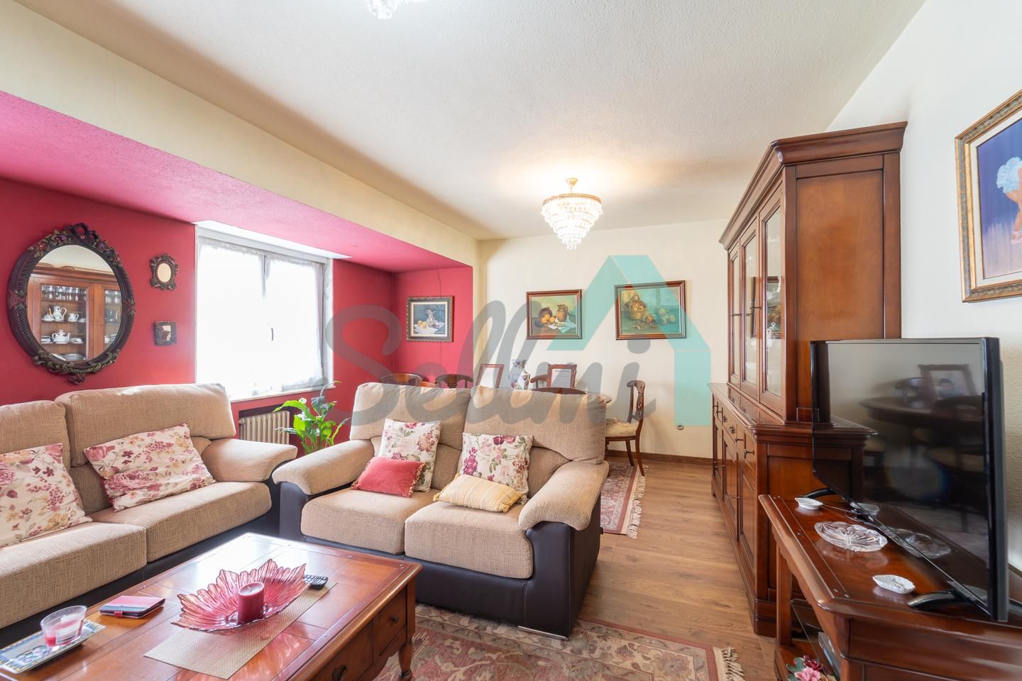 Sala de estar de Piso en venta en Oviedo  con Calefacción y Parquet