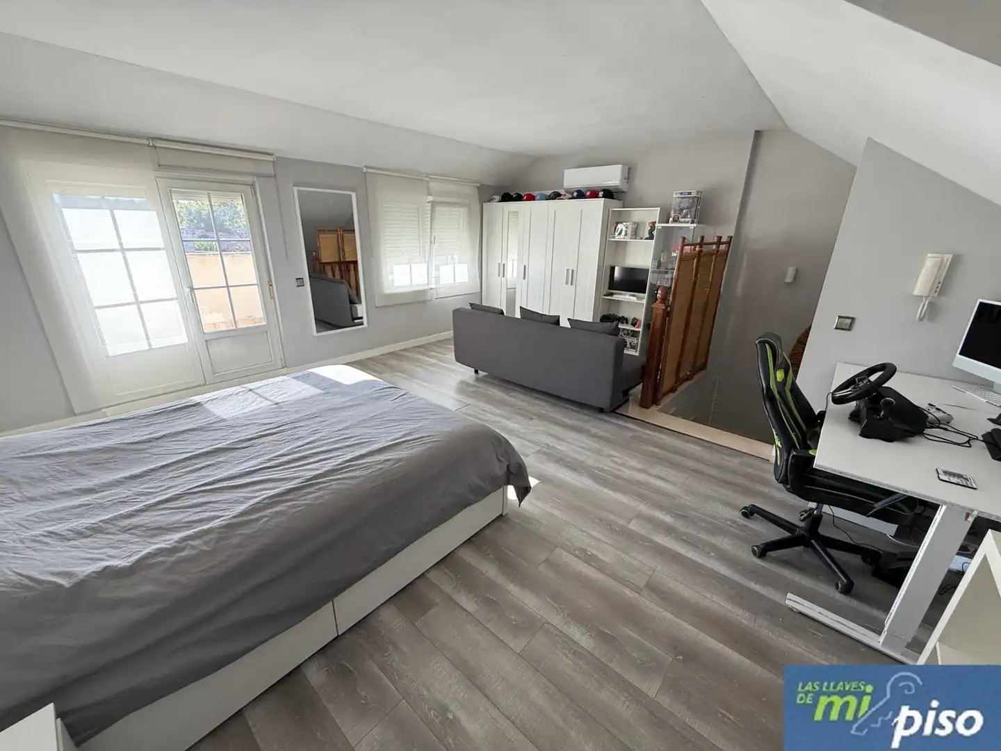 Habitación de Casa adosada en venta en Arroyo de la Encomienda con Calefacción, Jardín privado y Parquet